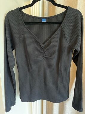 Old Navy Ribbed Long-Sleeve V-Neck Top - Black